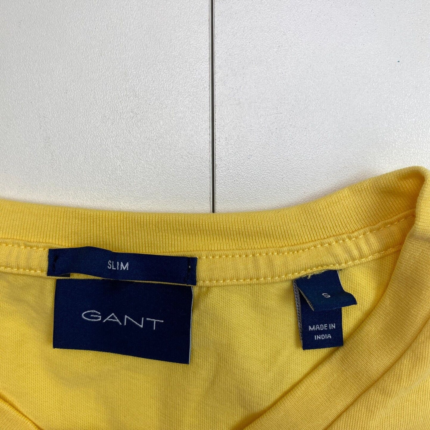 GANT Men Yellow Original Slim Fit V Neck Short Sleeves T Shirt Size S