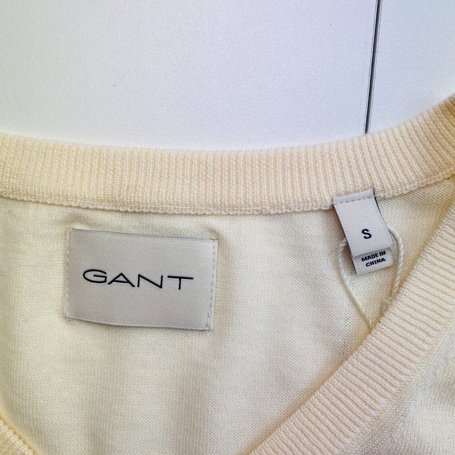 GANT Women Beige Fine Knit V Neck Sweater Jumper Size S