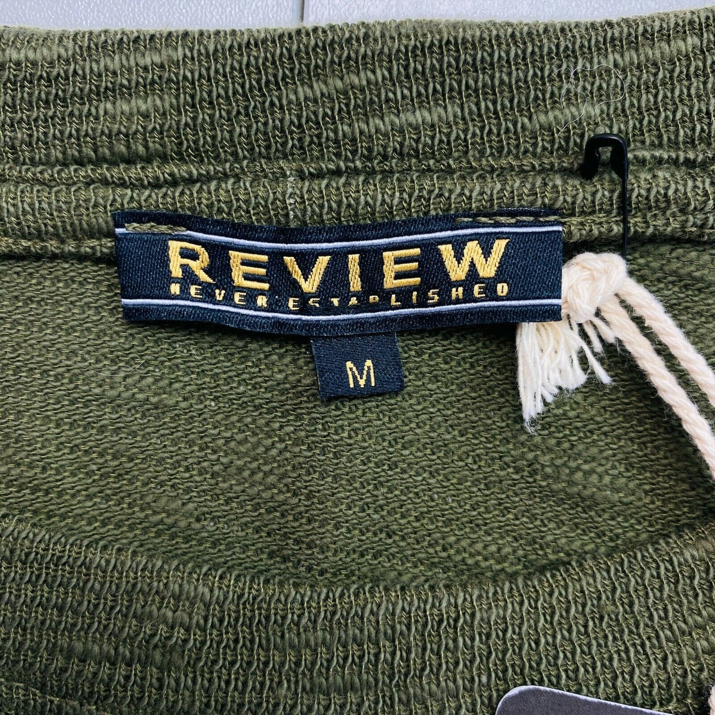 REVIEW Grüner Pullover aus Baumwollmischung mit Rundhalsausschnitt, Größe M