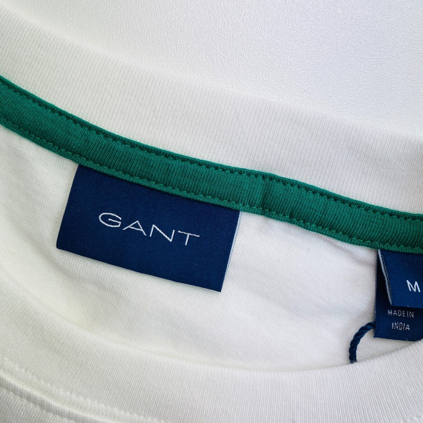 GANT T-shirt à col rond blanc rétro avec écusson taille M