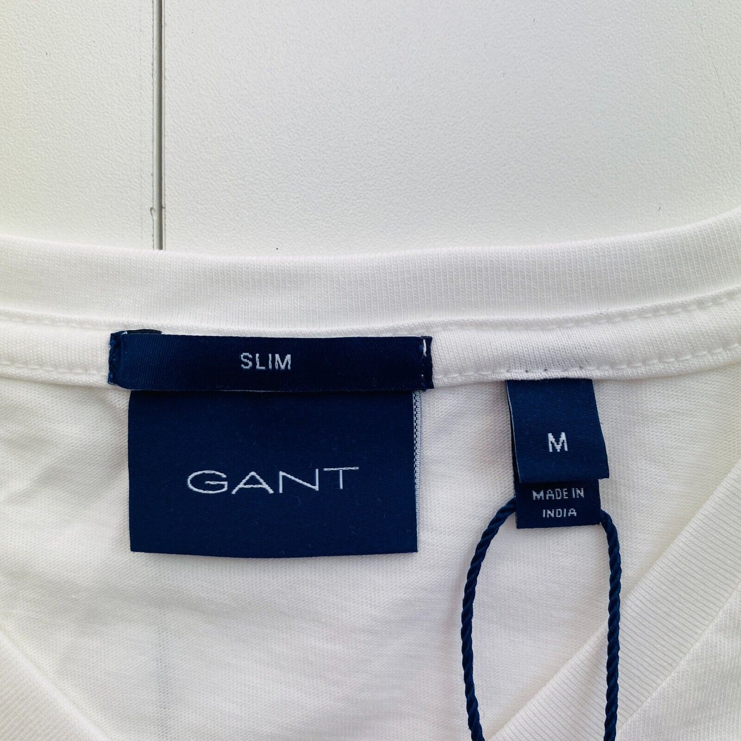 GANT Men White Original Slim Fit V Neck Short Sleeves T Shirt Size M