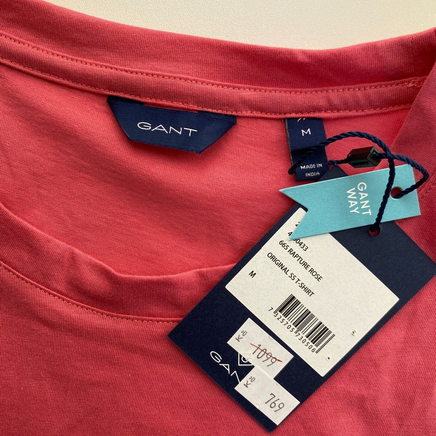 GANT Pink Original Crew Neck SS T Shirt Size M