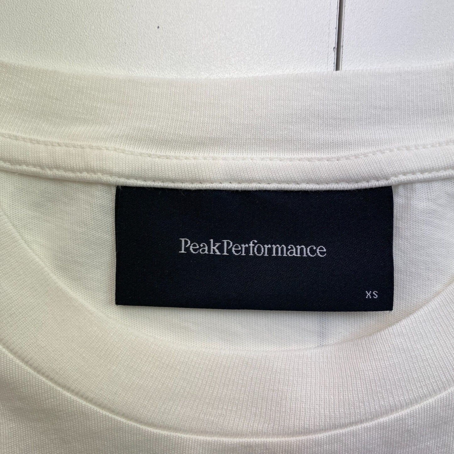 Peak Performance Women White Original Back Print LS Crew Neck Top Size XS