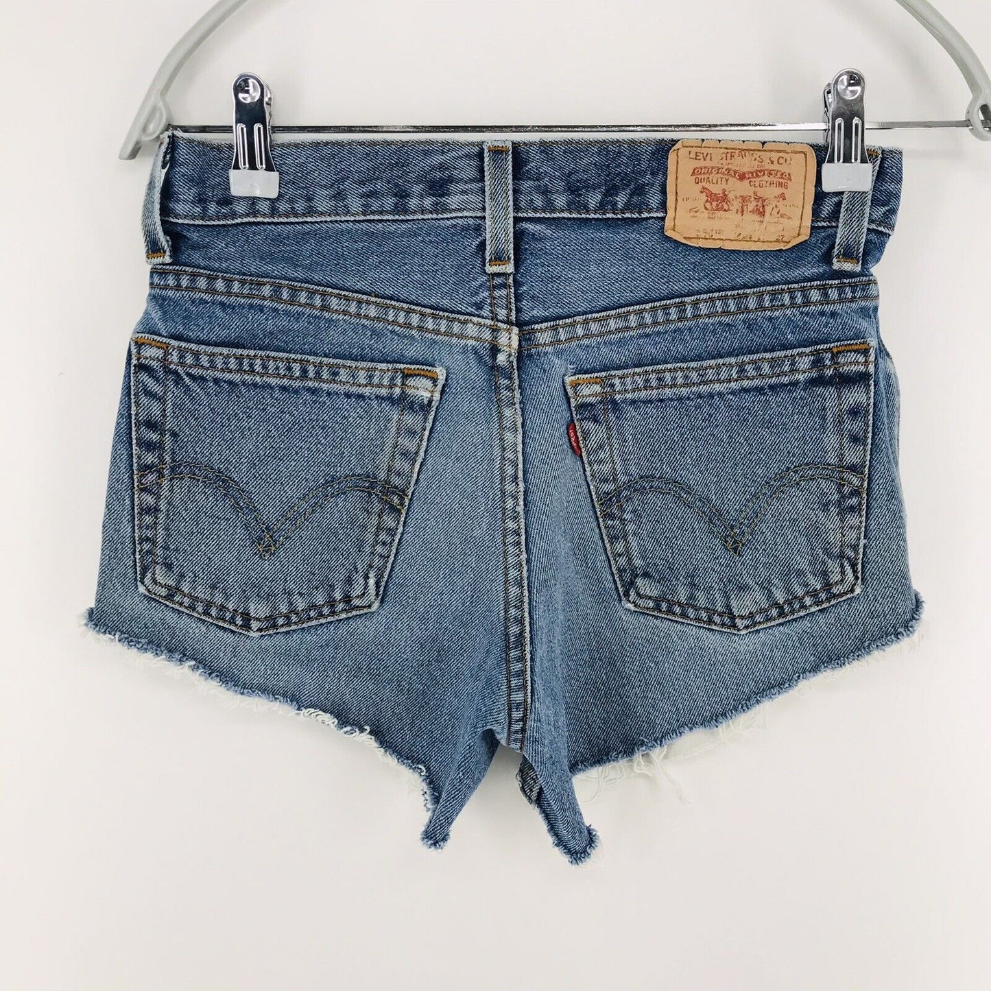 Vintage Levi's 550 Women Custom Made Blue Relaxed Fit Cut-Off Denim Shorts W27