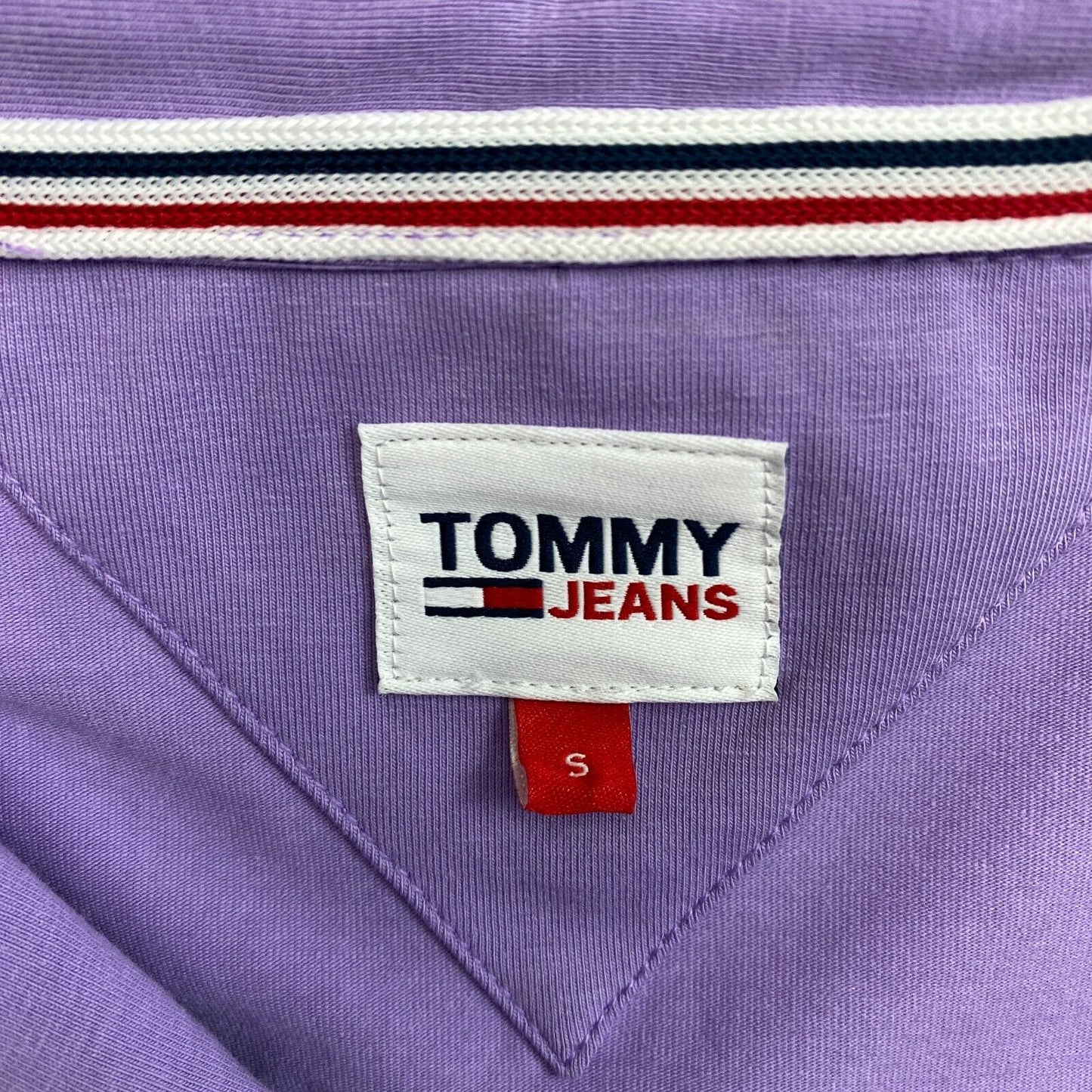 TOMMY HILFIGER JEANS Lila T-Shirt mit V-Ausschnitt und langen Ärmeln, Größe S