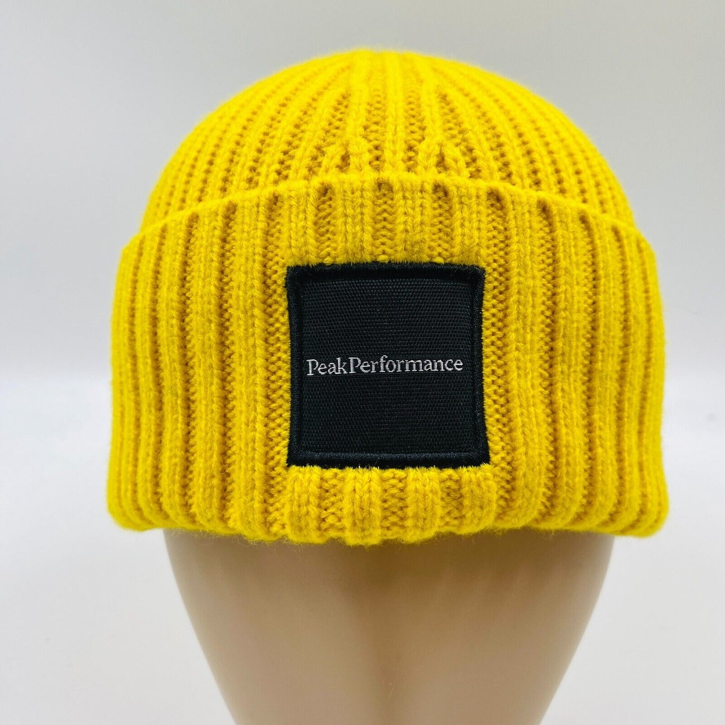 Peak Performance CORNICE HAT Unisex Yellow Acrylic Beanie Winter Hat One Size